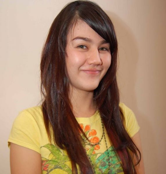 mulan guritno artis indonesia