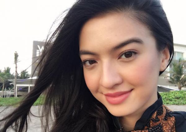 celana dalam artis