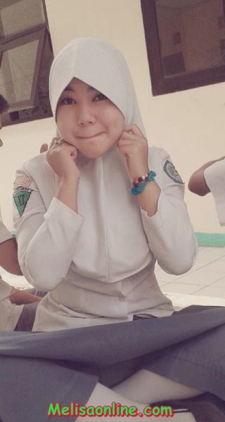 cewek manis