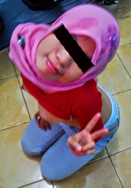 cewek jilbab bugil nyepong