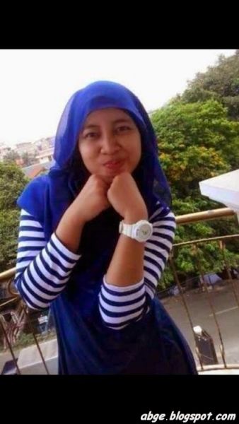 perempuan berjilbab cewek cantik
