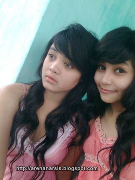 gambar cewek mandi