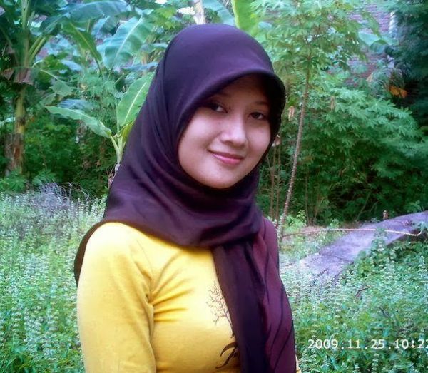slimpics memek online gambar 1
