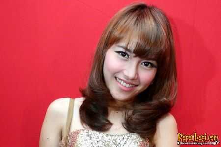 poto poto ayu azhari