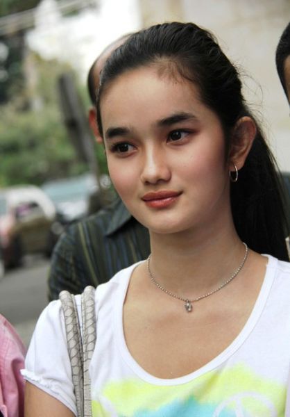 berbikini artis indonesia