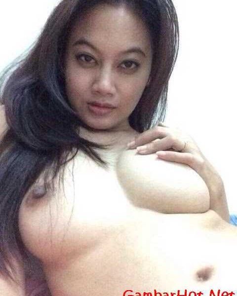 slimpics memek online gambar 1