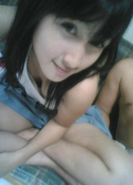 slimpics gambar memek online