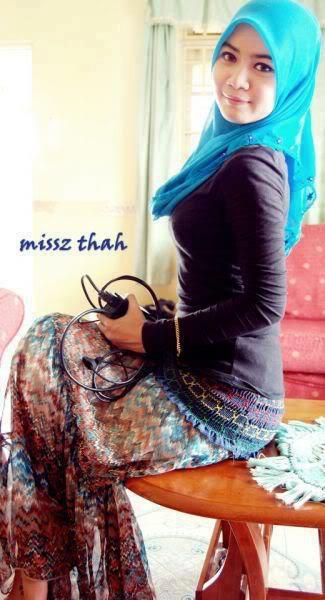 gadis melayu pakai seluar ketat