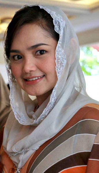 siti nurhaliza seksi