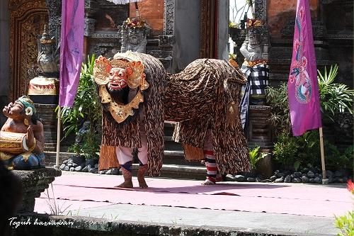 tanpa pakaian penari
