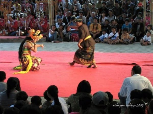 penari bali indah