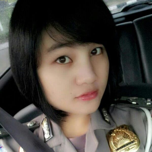 polwan cantik indonesia