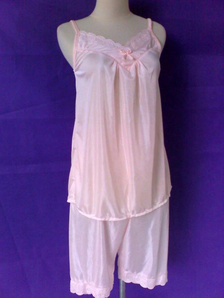 baju dalam wanita