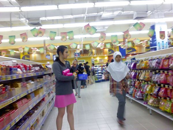 celana dalam transparan