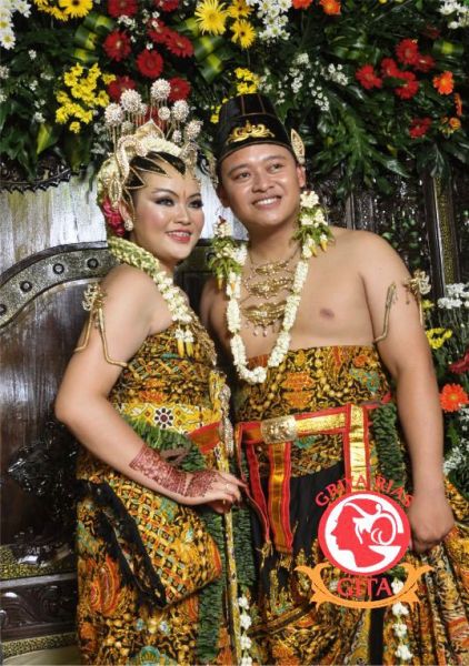 pakaian adat papua