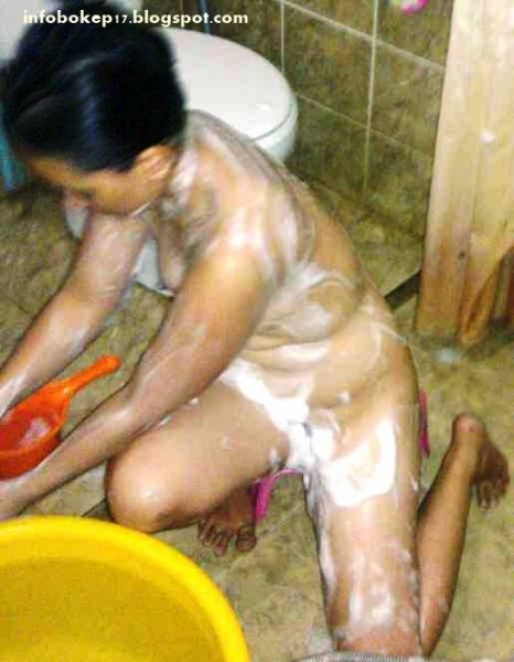 warna kamar mandi