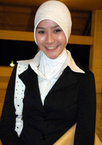 zaskia adya mecca jilbab model