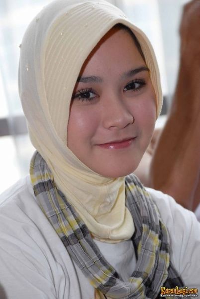 zaskia adya mecca remaja