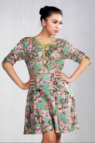 casual kebaya