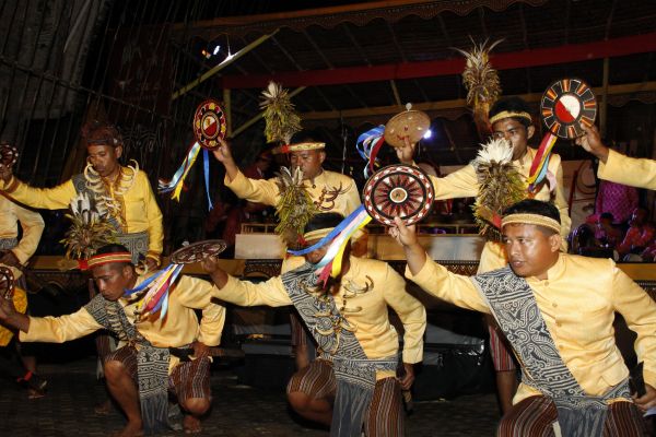 tarian tradisional bali