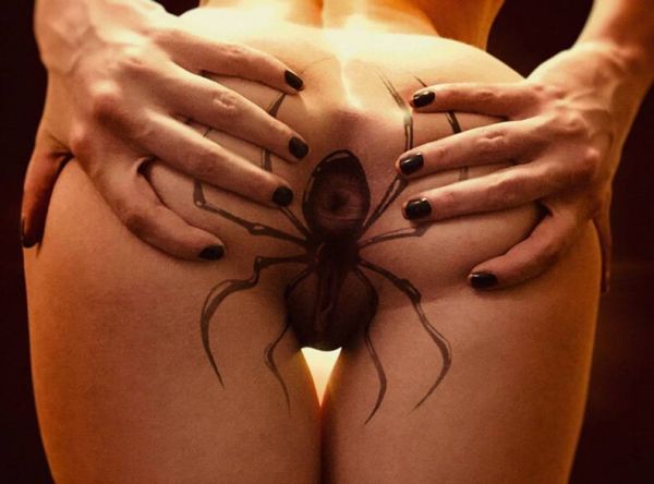 vulva tattoos