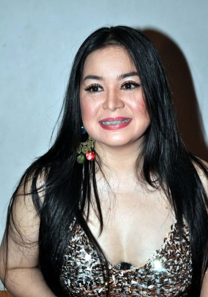 anisa bahar goyang