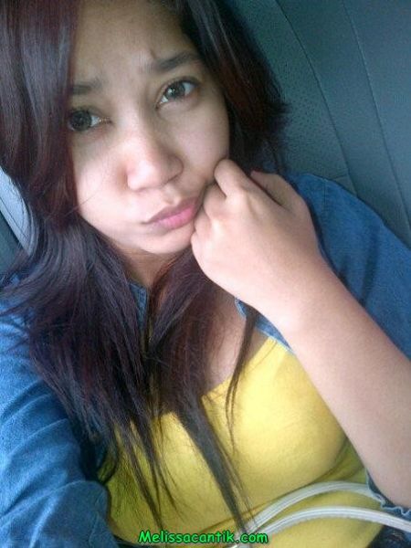 susu montok artis
