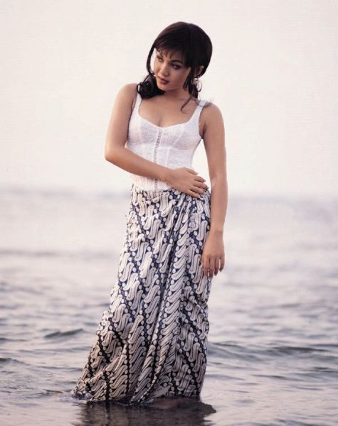 yuni shara album