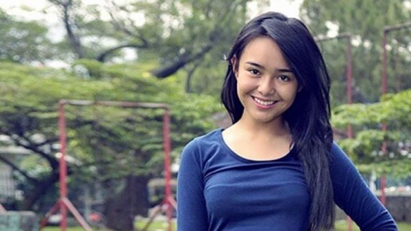 hot amanda mano po
