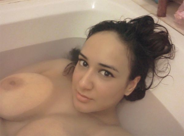 galeri foto hot cewek bugil
