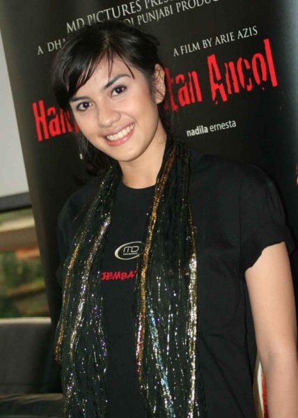 foto wanita cantik telanjang
