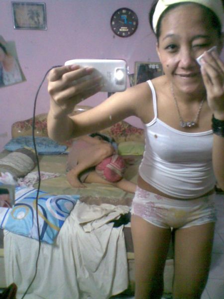gambar cewek mandi