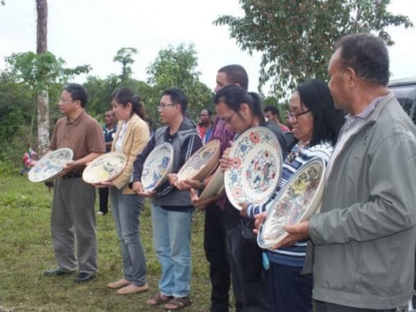 gambar hisap puting isteri