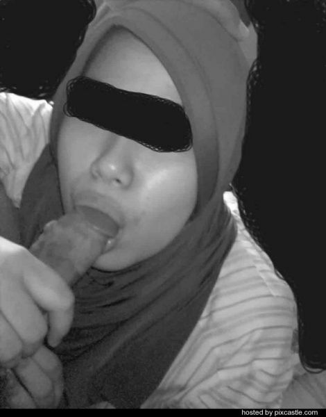 cewek ngemut kontol