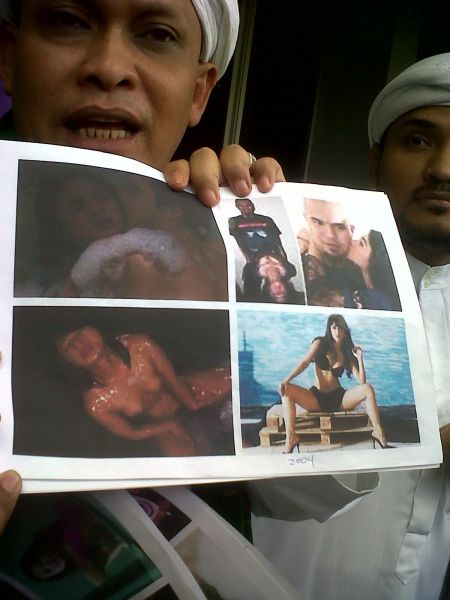gambar artis indonesia telanjang bulat
