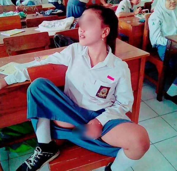abg mandi bugil