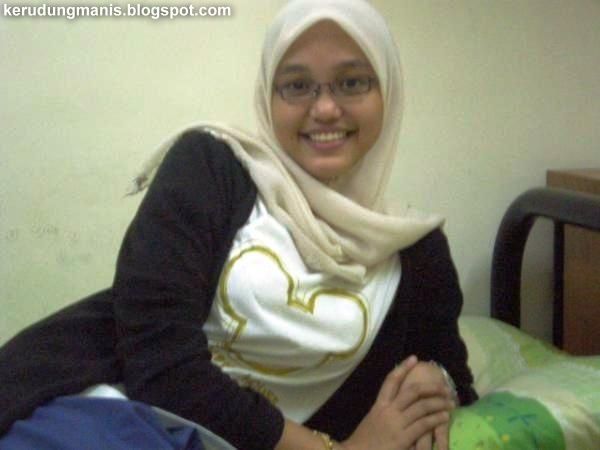 jilbab telanjang
