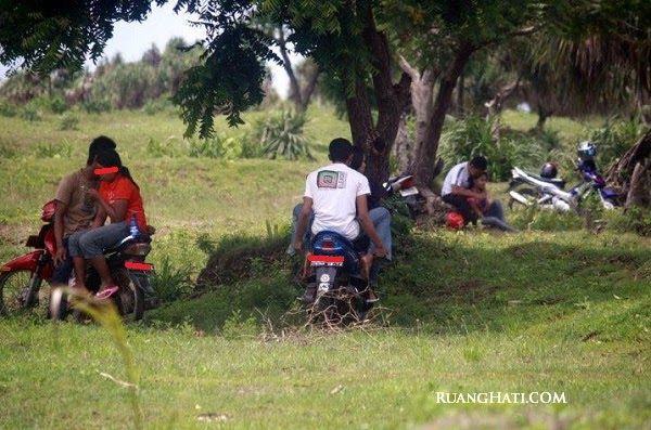 ngintip abg mesum
