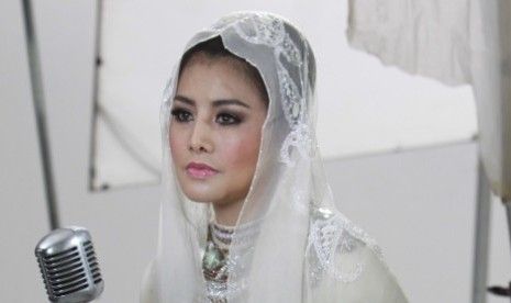 artis bugil