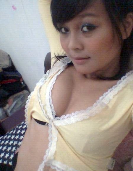 cewek manado