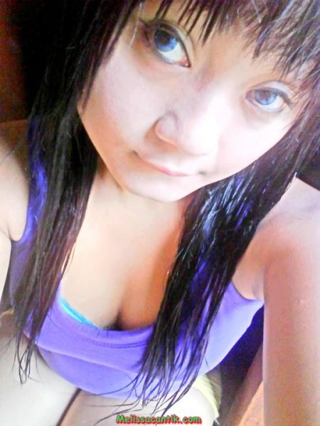 cewek mandi