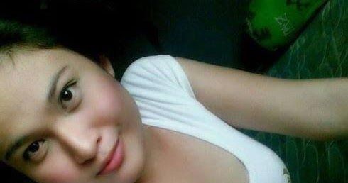 istri telanjang