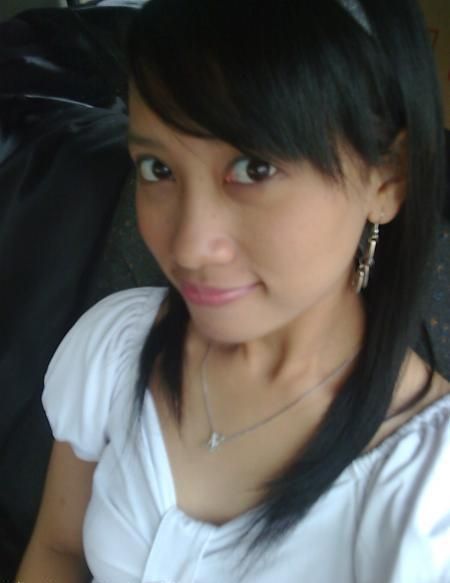 pembantu semok