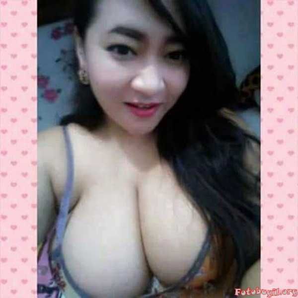 pembantu cantik