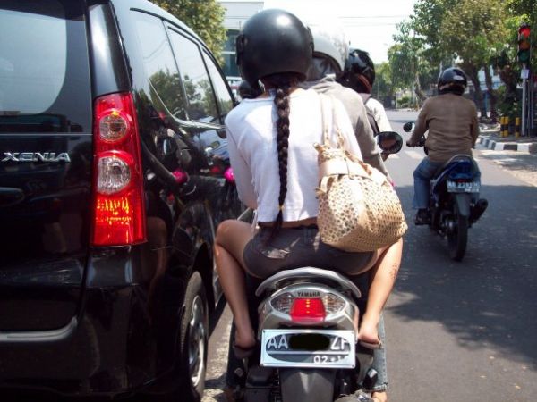 sketsa gambar celana