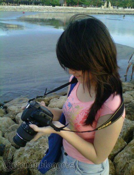 intip celana gadis