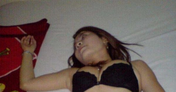 intip gadis mandi