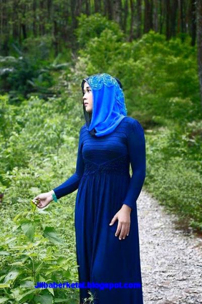 jilbab toket montok