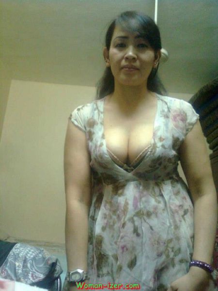 pembantu nikmat