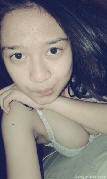 cewek telanjang bulat